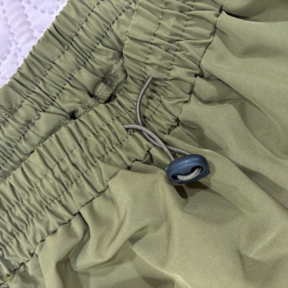 SHEIN Khaki Elastic Waist Pants - Picture 3 of 4